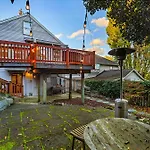 Green Lake Zen Garden Basement
